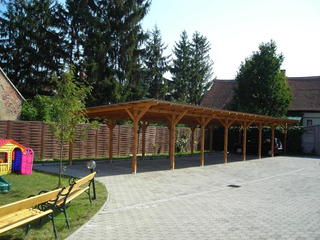 Atmoszfera Apartman Sárvár Rom bilde